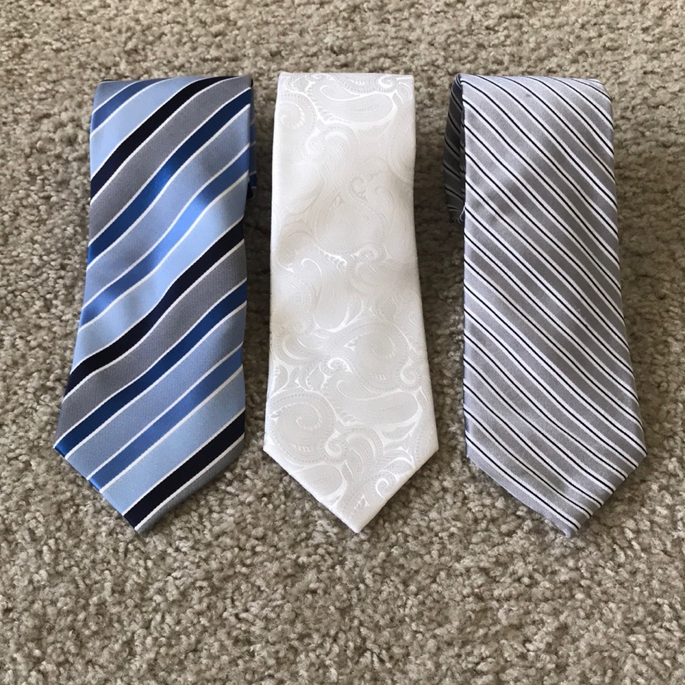 Set of Ties